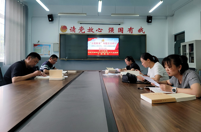 新闻2_副本.jpg 新闻2_副本.jpg